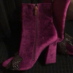 New SUEDE MAGENTA BOOTS WITH BLACK RHINESTONE BOW